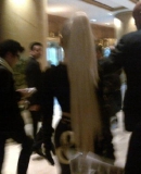 22_04_-_Meeting_fans_at_her_Hotel_in_Seoul2C_South_Korea_WWW_GAGAFACE_PL_28529_REMO.jpg